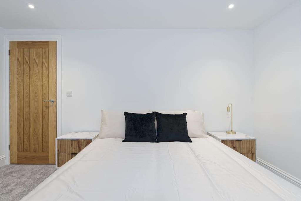 Stylish Beach Front Retreat 2 Bedrooms Herne Bay Extérieur photo