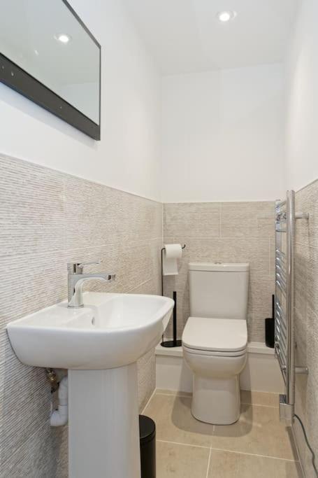 Stylish Beach Front Retreat 2 Bedrooms Herne Bay Extérieur photo