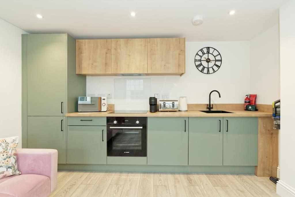 Stylish Beach Front Retreat 2 Bedrooms Herne Bay Extérieur photo