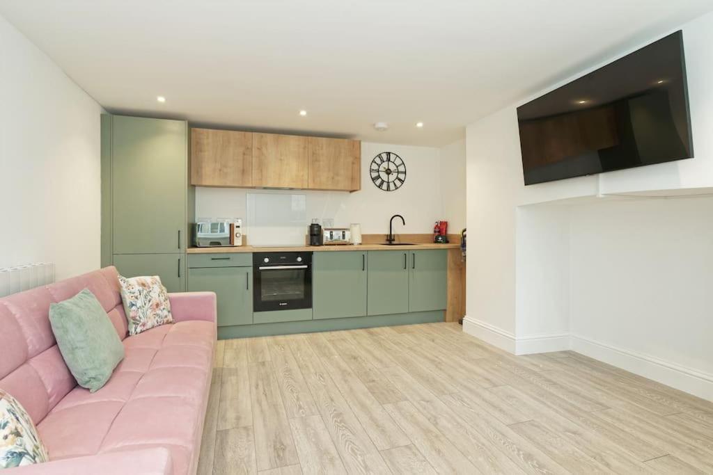 Stylish Beach Front Retreat 2 Bedrooms Herne Bay Extérieur photo